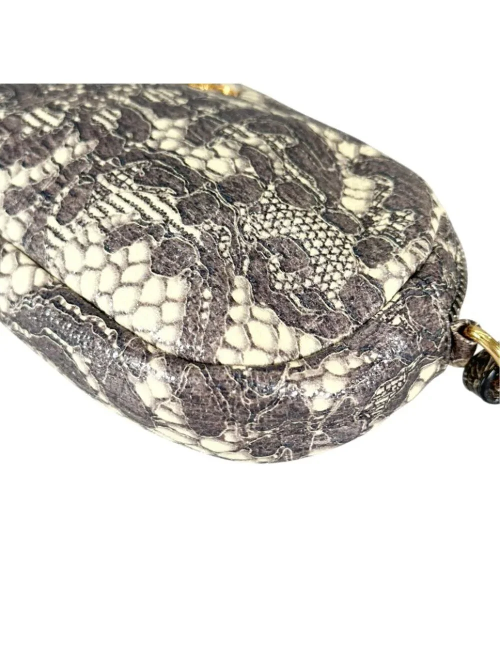 Prada great accessories gold